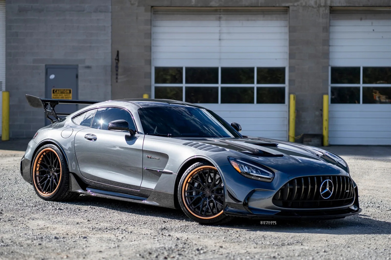Strasse SV10M Deep Concave FS on Mercedes-Benz AMG GT C190.1