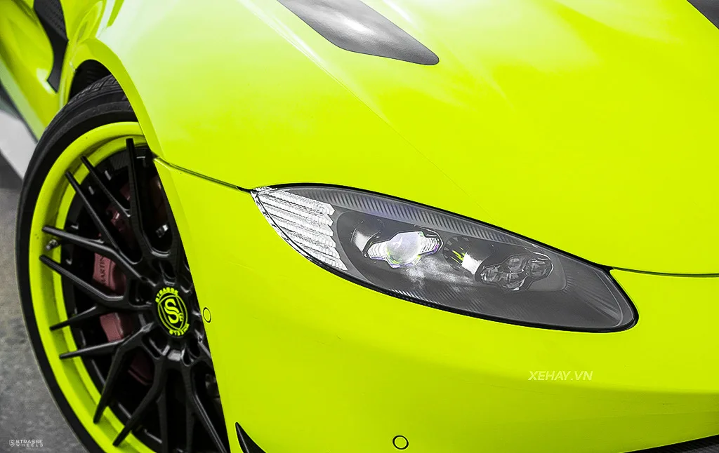 Strasse SV10M Deep Concave FS on Aston Martin Vantage (2018).1, photo 2