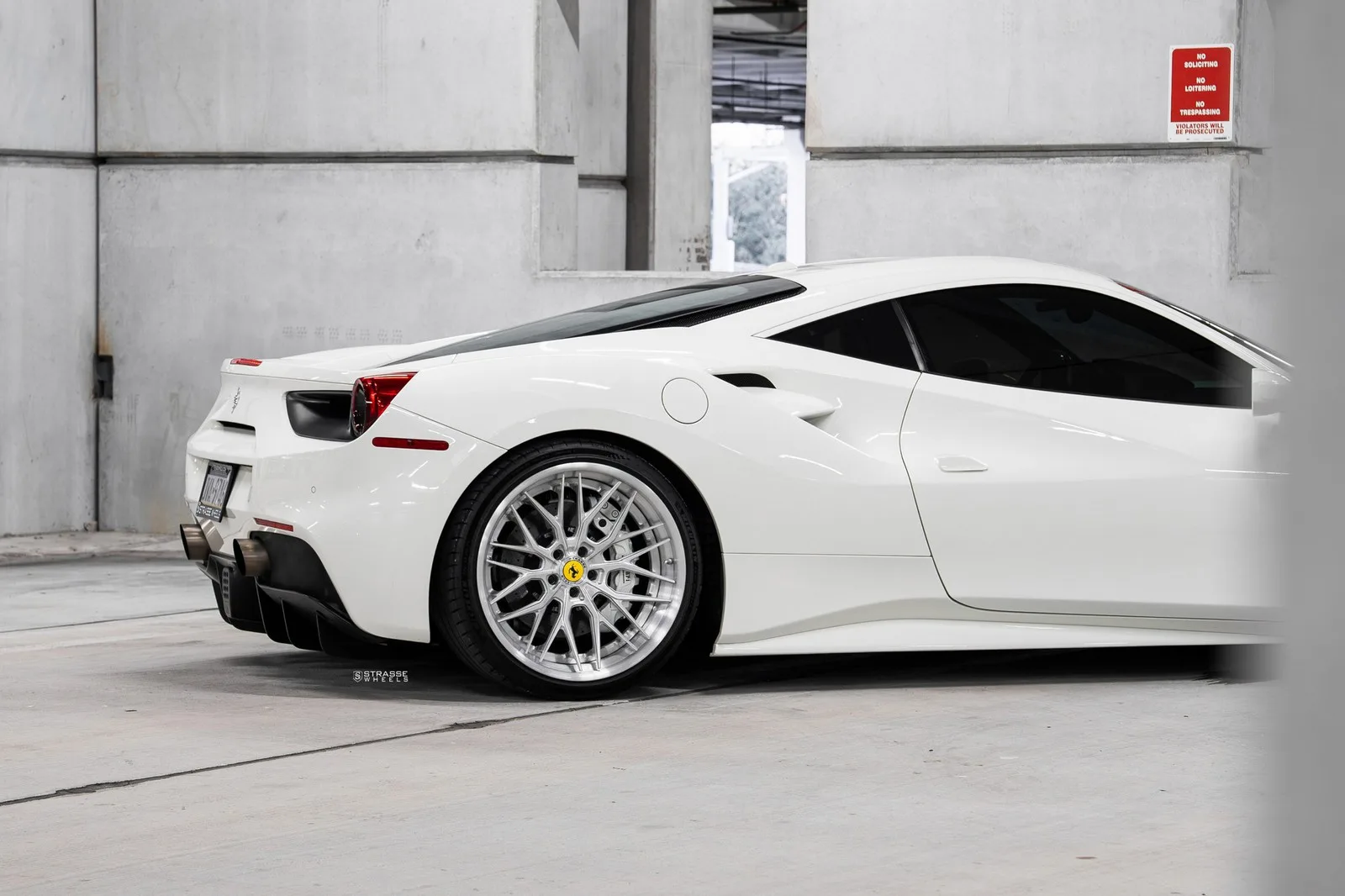 Strasse SV10M Deep Concave FS on Ferrari 488, photo 12