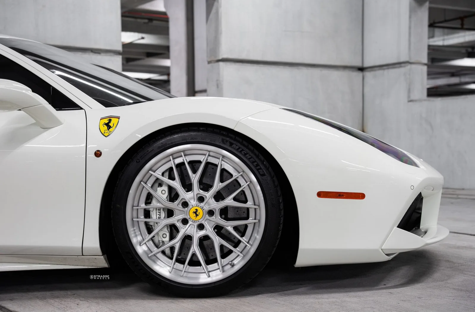 Strasse SV10M Deep Concave FS on Ferrari 488, photo 4