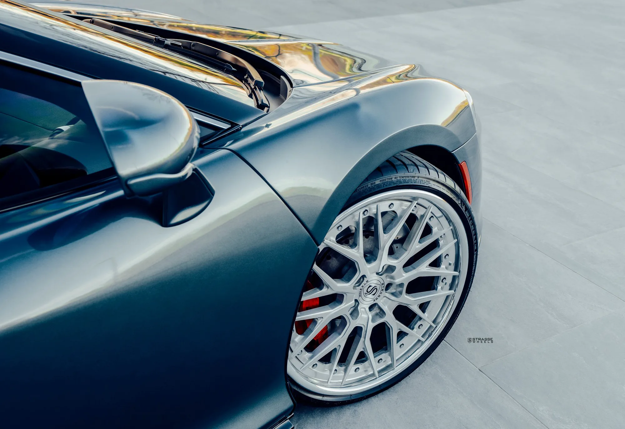 Strasse SV10M Deep Concave FS on McLaren GT, photo 5