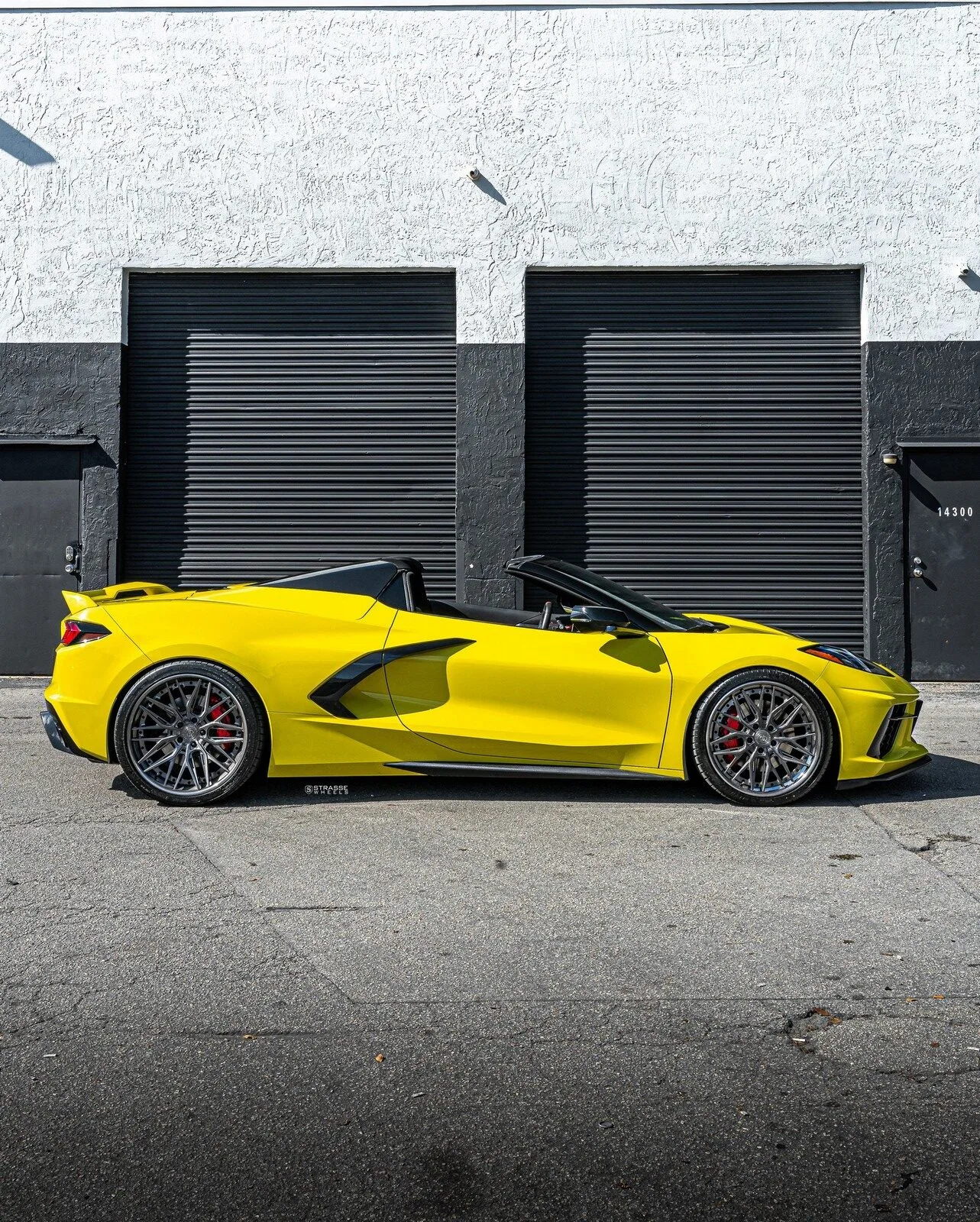 Strasse SV10M-RS Deep Concave FS on Chevrolet Corvette C8, photo 7