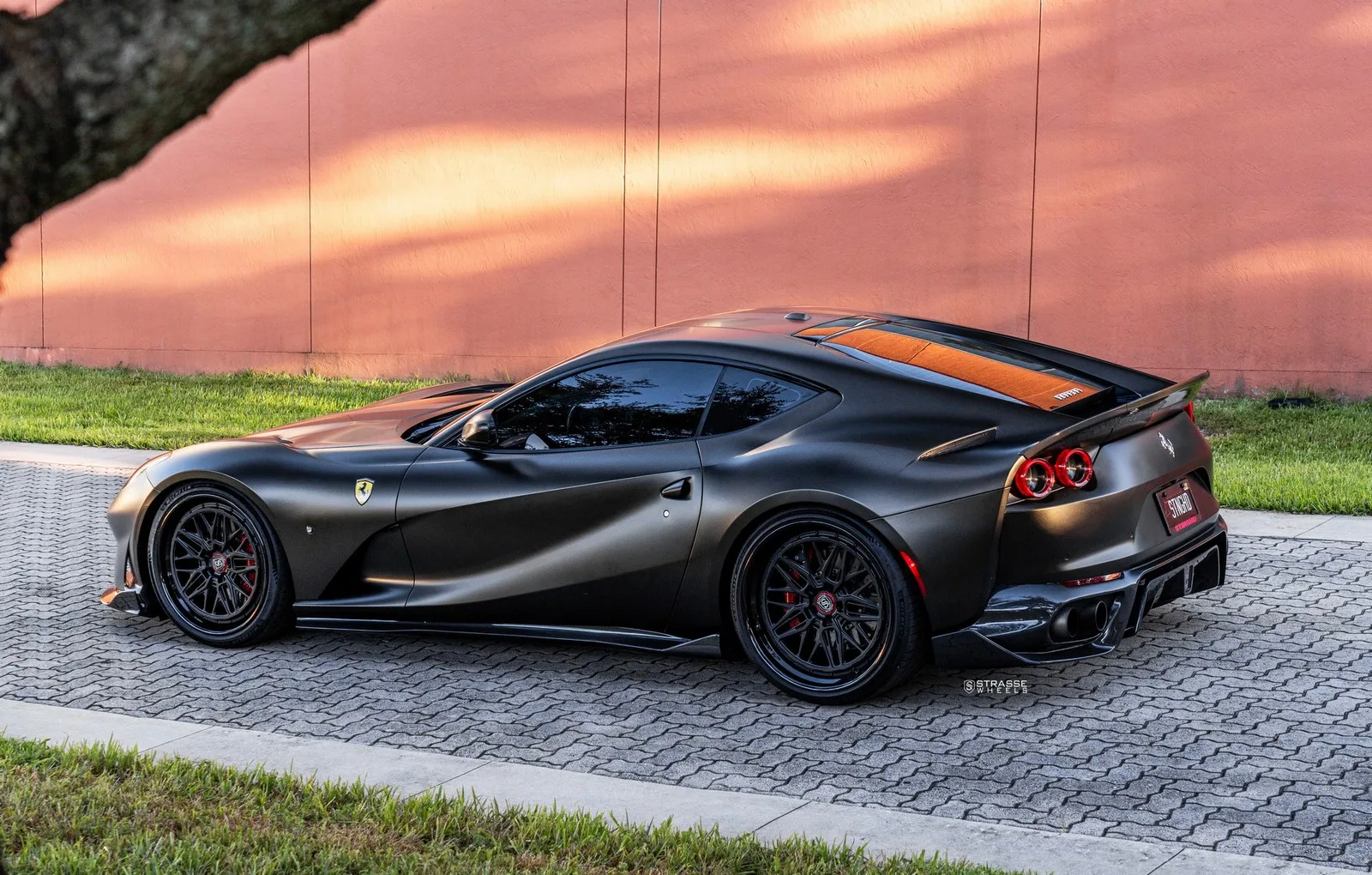 Strasse SV10M-RS Track Series on Ferrari 812 F152M, photo 12