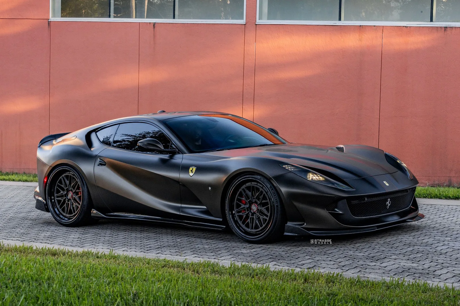 Strasse SV10M-RS Track Series on Ferrari 812 F152M, photo 8