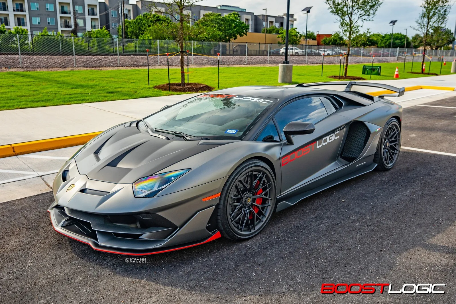 Strasse SV10M Ultralight Carbon Series on Lamborghini Aventador First Gen.2, photo 2
