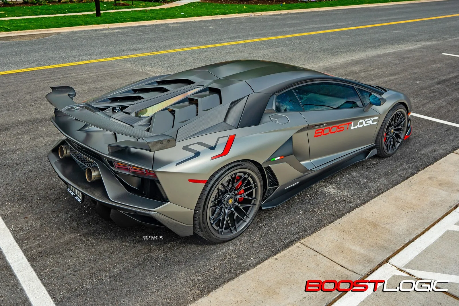 Strasse SV10M Ultralight Carbon Series on Lamborghini Aventador First Gen.2, photo 7