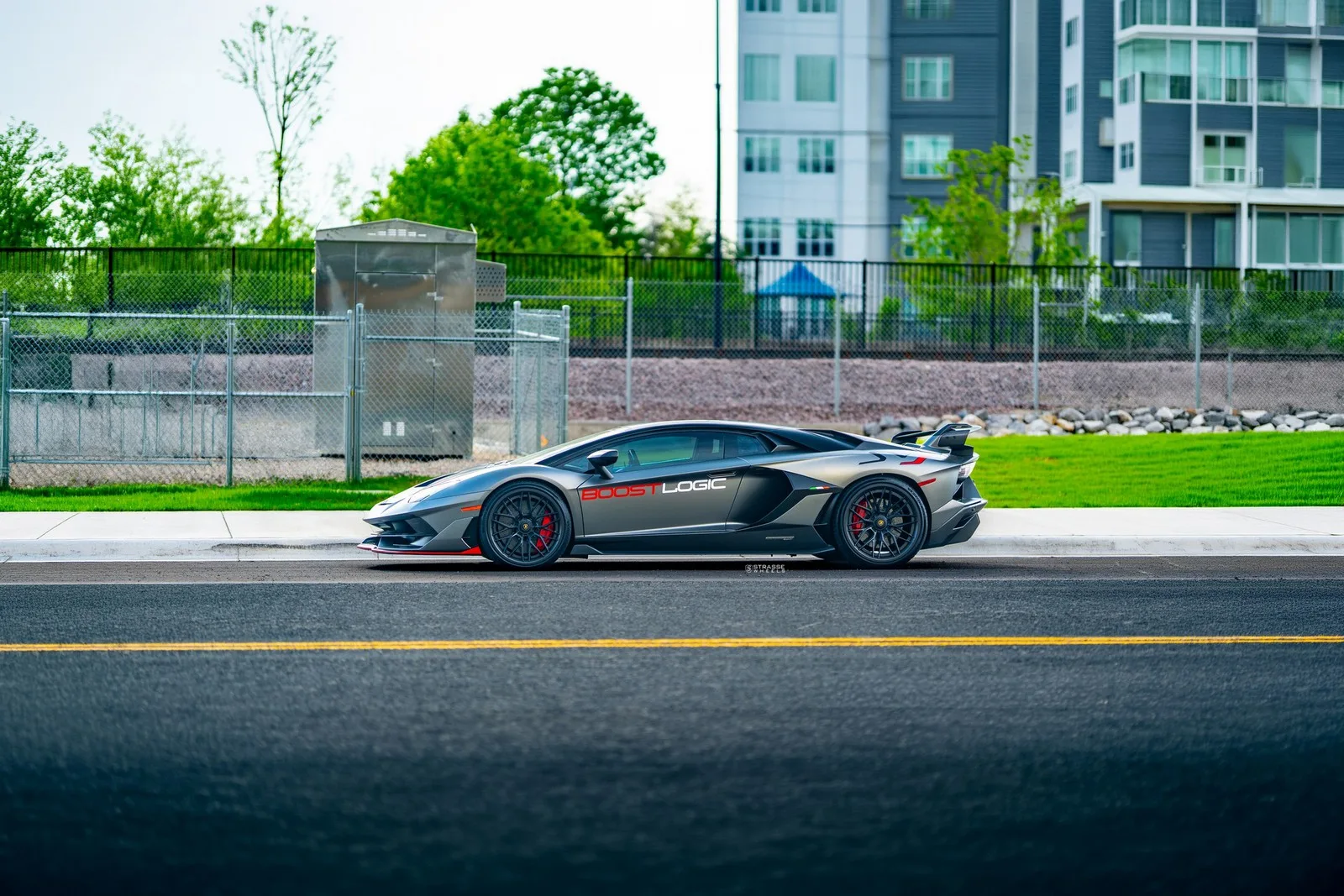 Strasse SV10M Ultralight Carbon Series on Lamborghini Aventador First Gen.2, photo 9