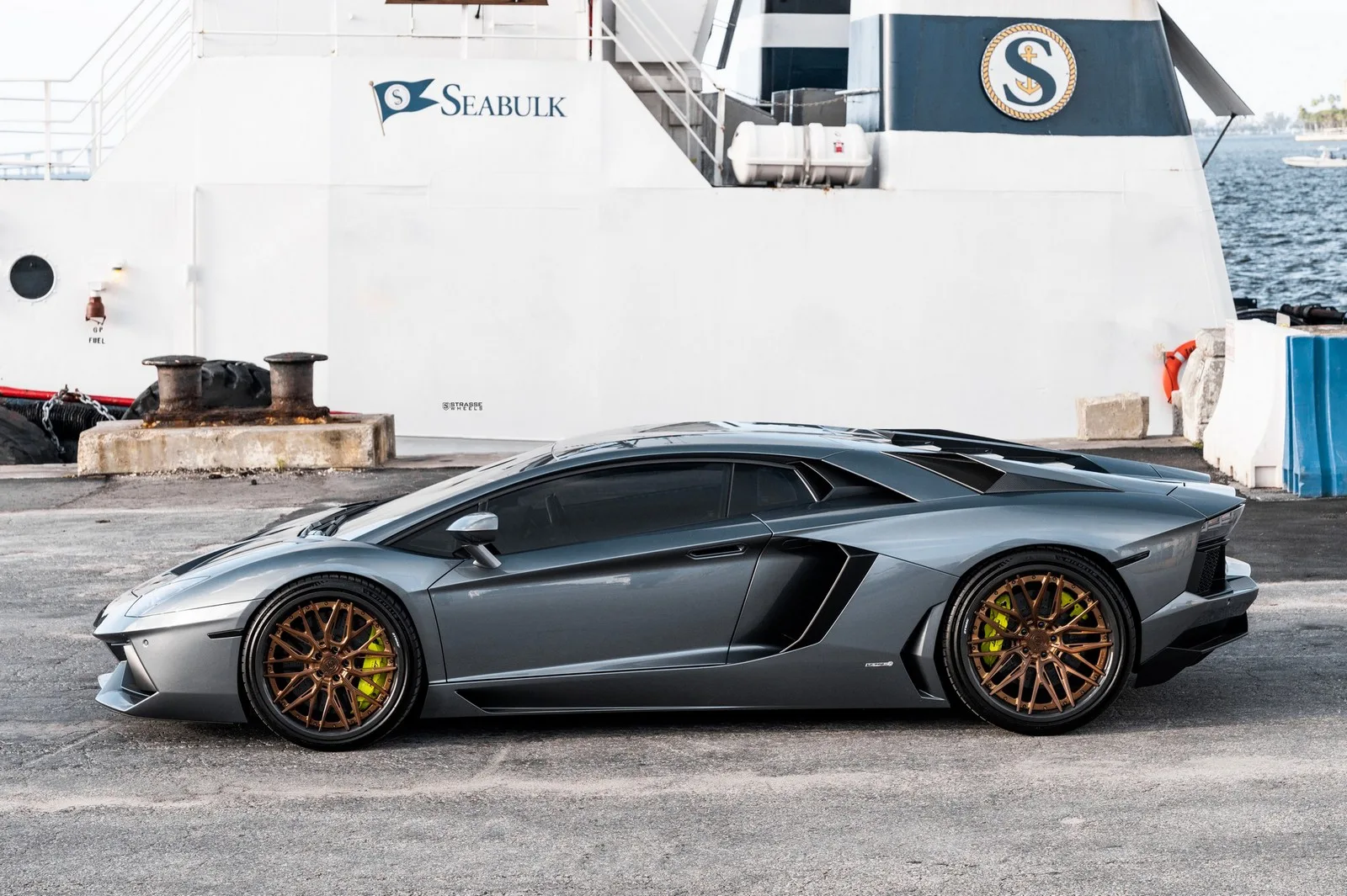 Strasse SV10M Ultralight Carbon on Lamborghini Aventador First Gen.1, photo 12