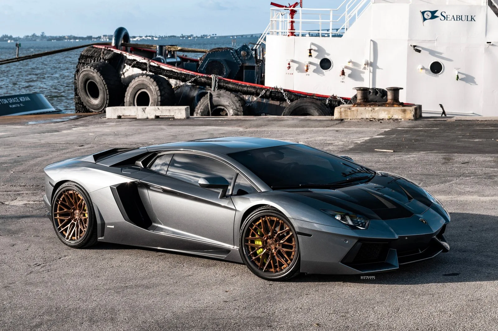 Strasse SV10M Ultralight Carbon on Lamborghini Aventador First Gen.1, photo 3