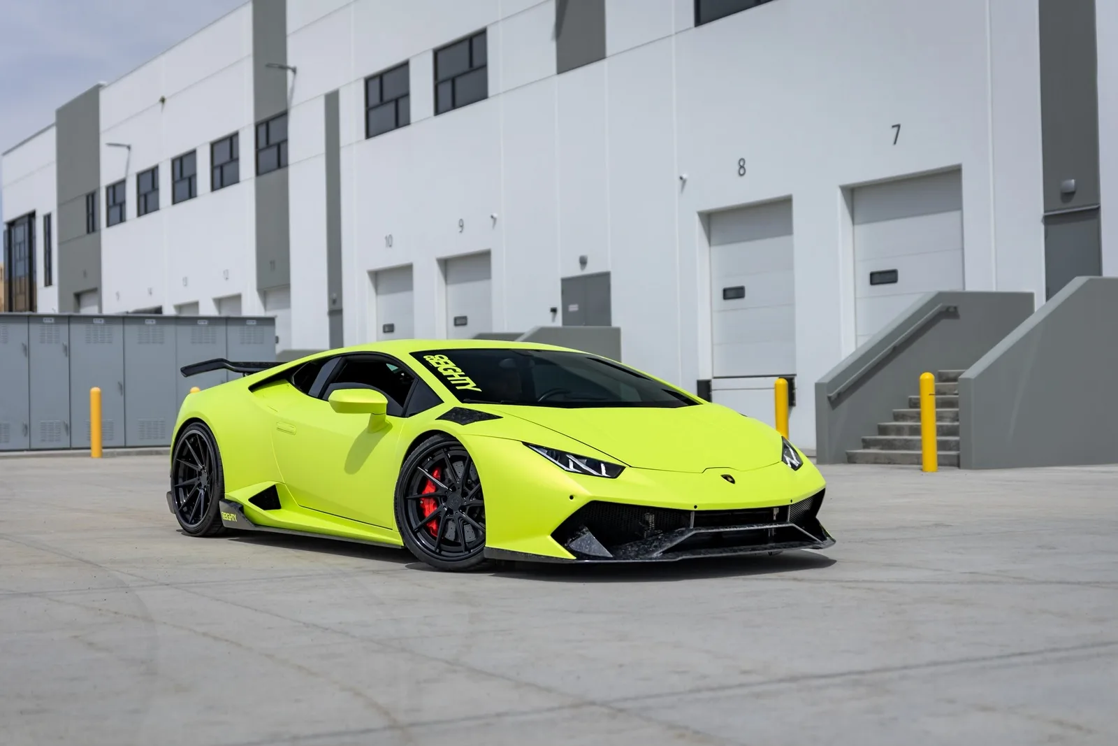 Strasse SV10T Deep Concave FS on Lamborghini Huracan (2014)