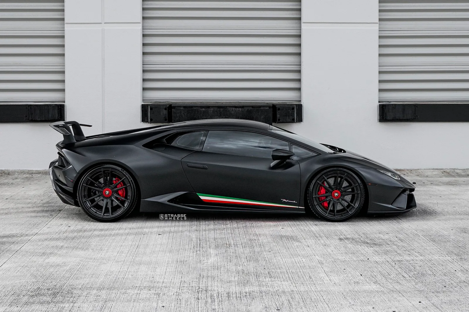 Strasse SV12 Deep Concave Duoblock on Lamborghini Huracan Performante LP 640-4 (2017-2019), photo 7