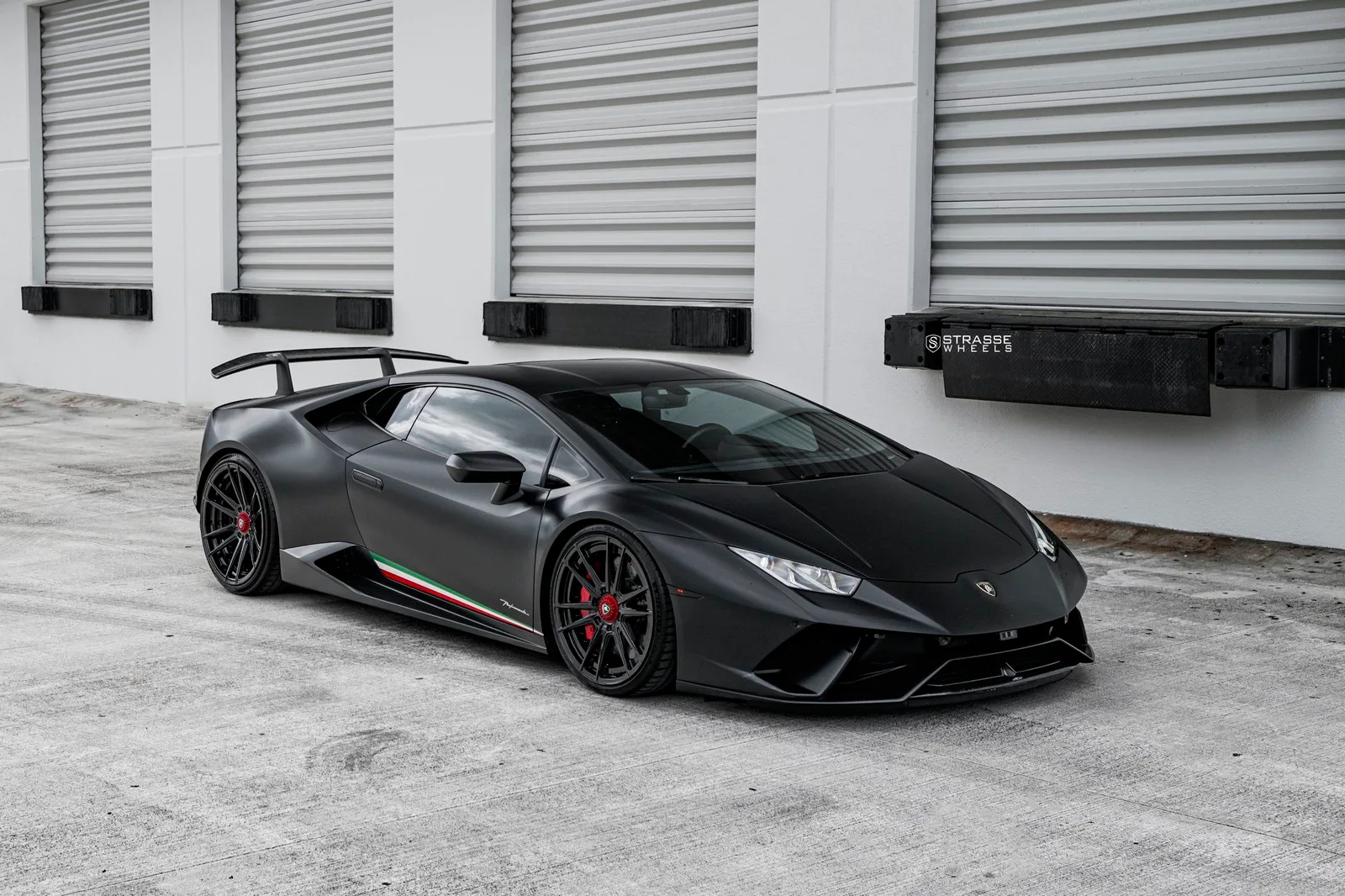 Strasse SV12 Deep Concave Duoblock on Lamborghini Huracan Performante LP 640-4 (2017-2019), photo 11