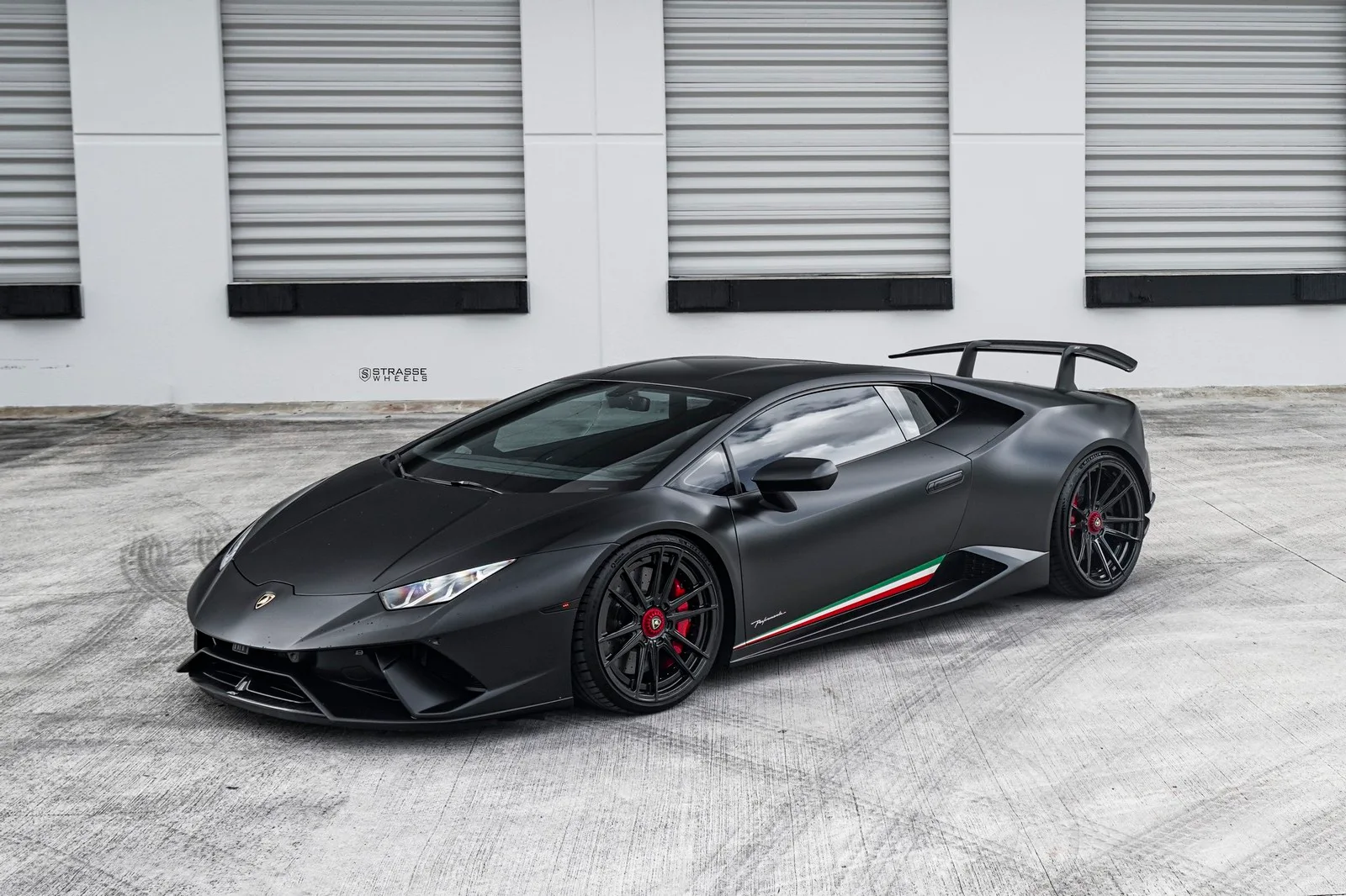 Strasse SV12 Deep Concave Duoblock on Lamborghini Huracan Performante LP 640-4 (2017-2019), photo 4