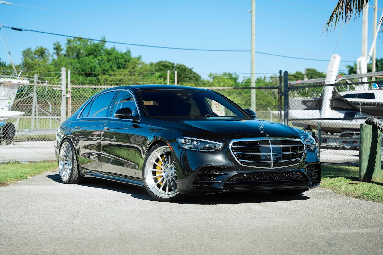 Strasse SV15 Deep Concave FS on Mercedes-Benz S-Class W223.1