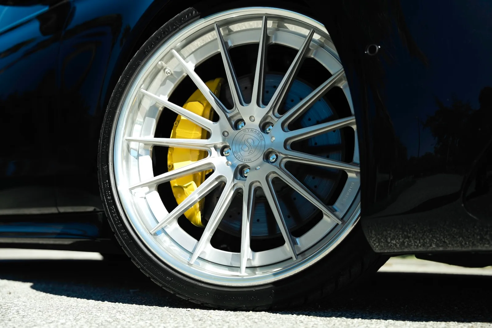 Strasse SV15 Deep Concave FS on Mercedes-Benz S-Class W223.1, photo 2