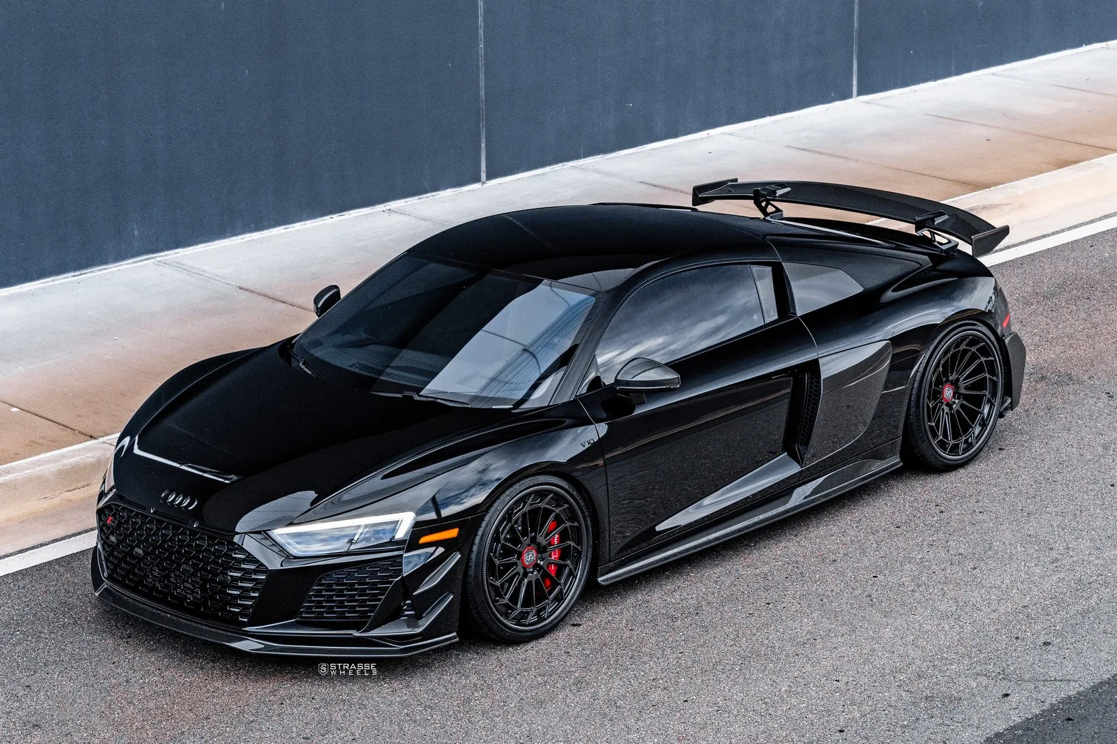 Strasse SV15-FF Deep Concave FS on Audi R8 Type 4S.2
