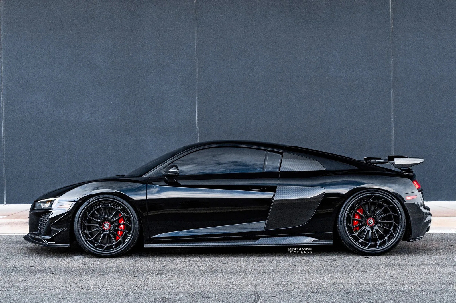 Strasse SV15-FF Deep Concave FS on Audi R8 Type 4S.2, photo 8