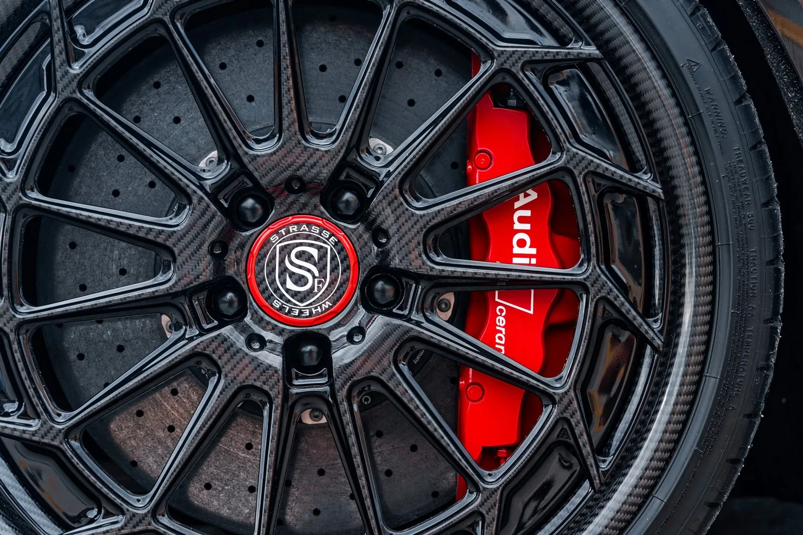 Strasse SV15-FF Deep Concave FS on Audi R8 Type 4S.2, photo 10