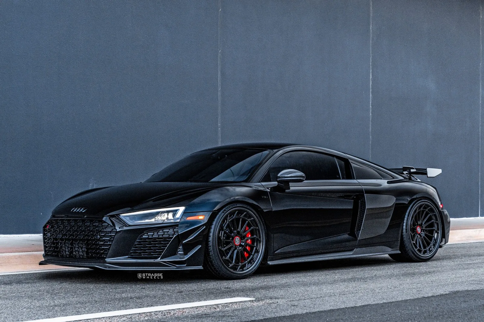Strasse SV15-FF Deep Concave FS on Audi R8 Type 4S.2, photo 6