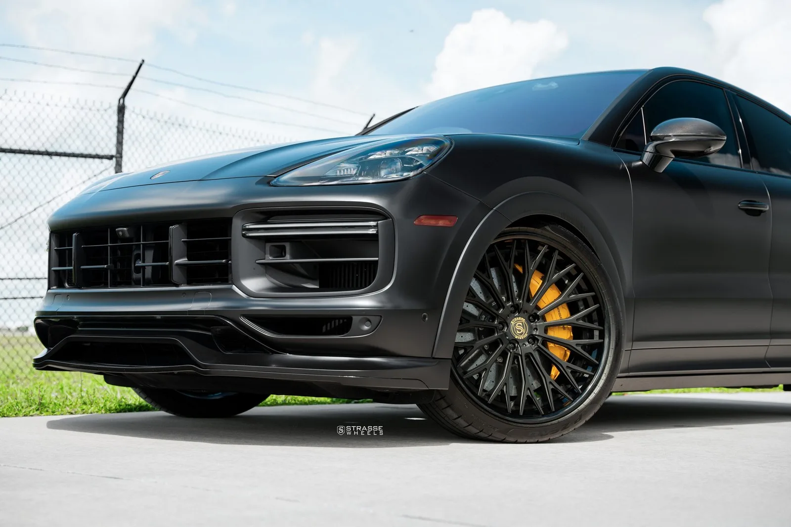 Strasse SV15M Deep Concave FS on Porsche Cayenne 9YA/E3.1, photo 7