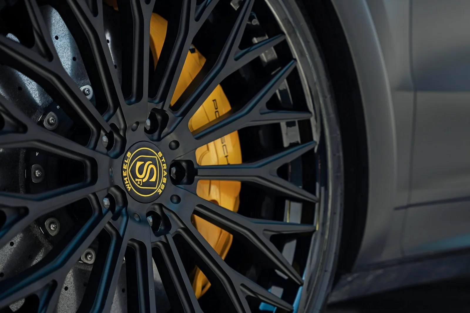 Strasse SV15M Deep Concave FS on Porsche Cayenne 9YA/E3.1, photo 4