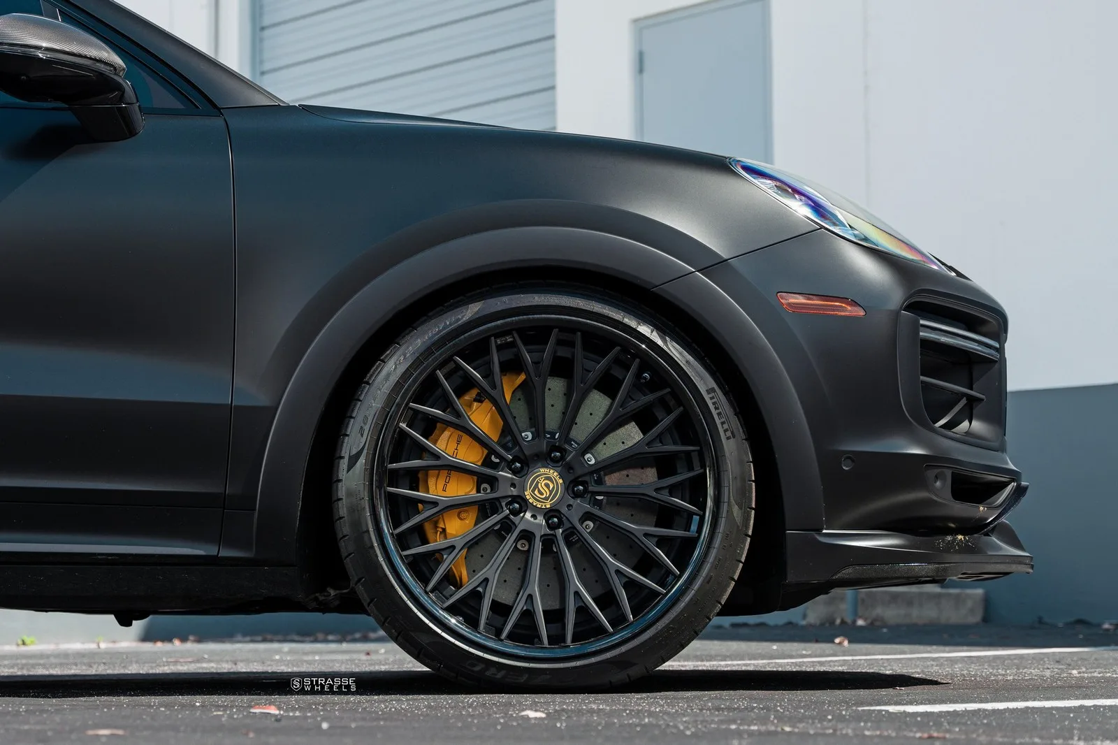Strasse SV15M Deep Concave FS on Porsche Cayenne 9YA/E3.1, photo 6