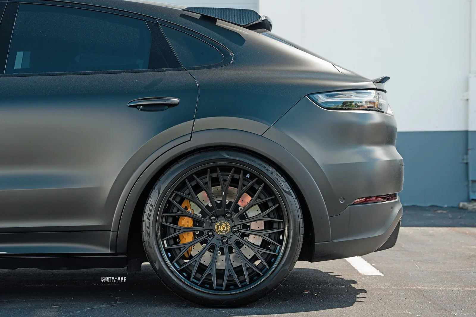 Strasse SV15M Deep Concave FS on Porsche Cayenne 9YA/E3.1, photo 8