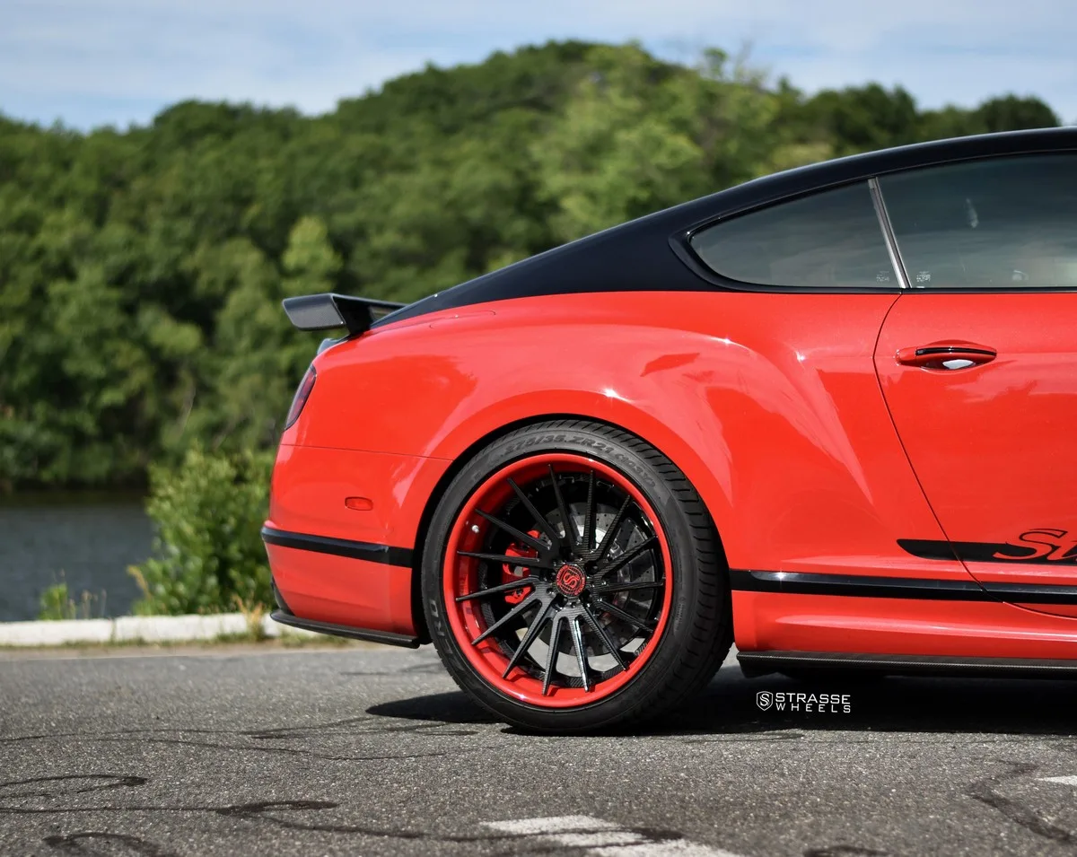 Strasse SV15T Deep Concave FS on Bentley Continental GT 2nd gen