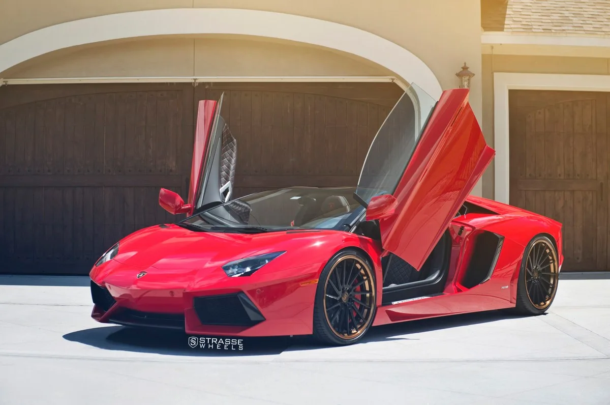 Strasse SV15T Deep Concave FS on Lamborghini Aventador First Gen.1