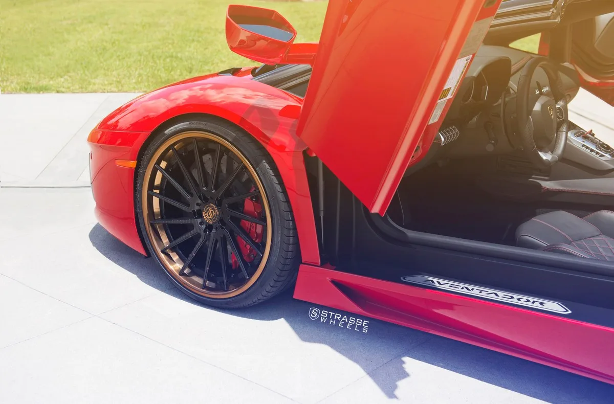 Strasse SV15T Deep Concave FS on Lamborghini Aventador First Gen.1, photo 5