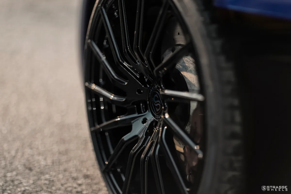Strasse SV15T Deep Concave Monoblock on McLaren MP4-12C, photo 4