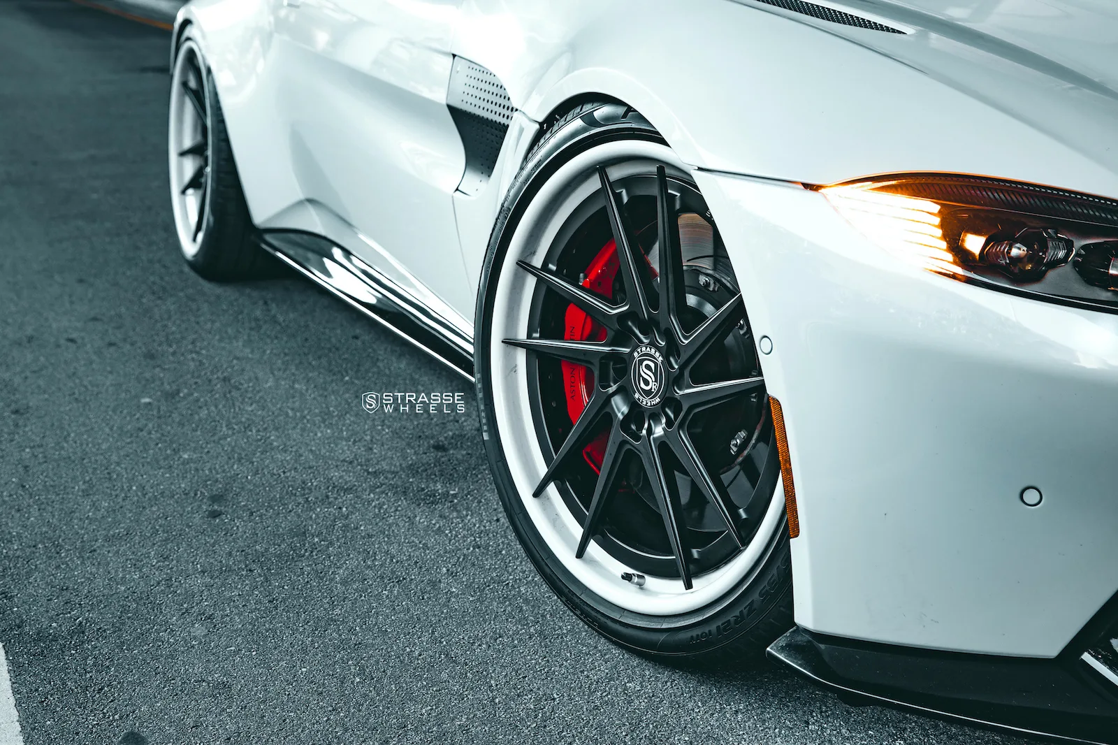 Strasse SV1T Deep Concave FS on Aston Martin Vantage (2018).1, photo 5