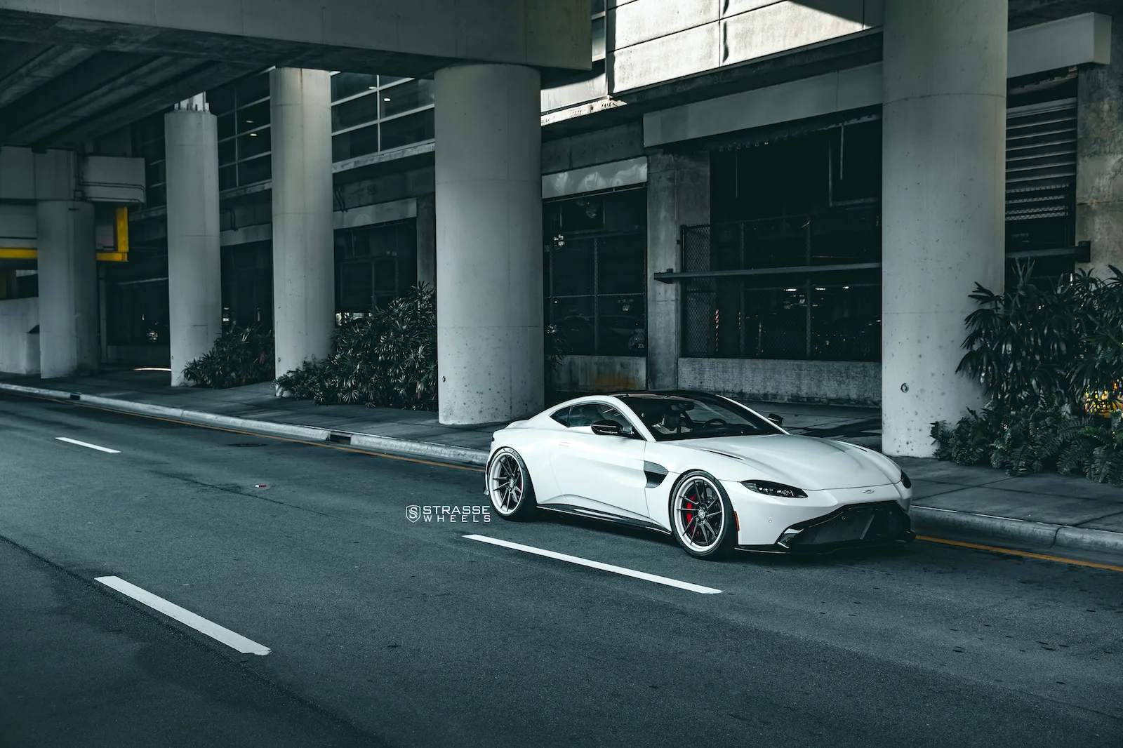 Strasse SV1T Deep Concave FS on Aston Martin Vantage (2018).1, photo 8