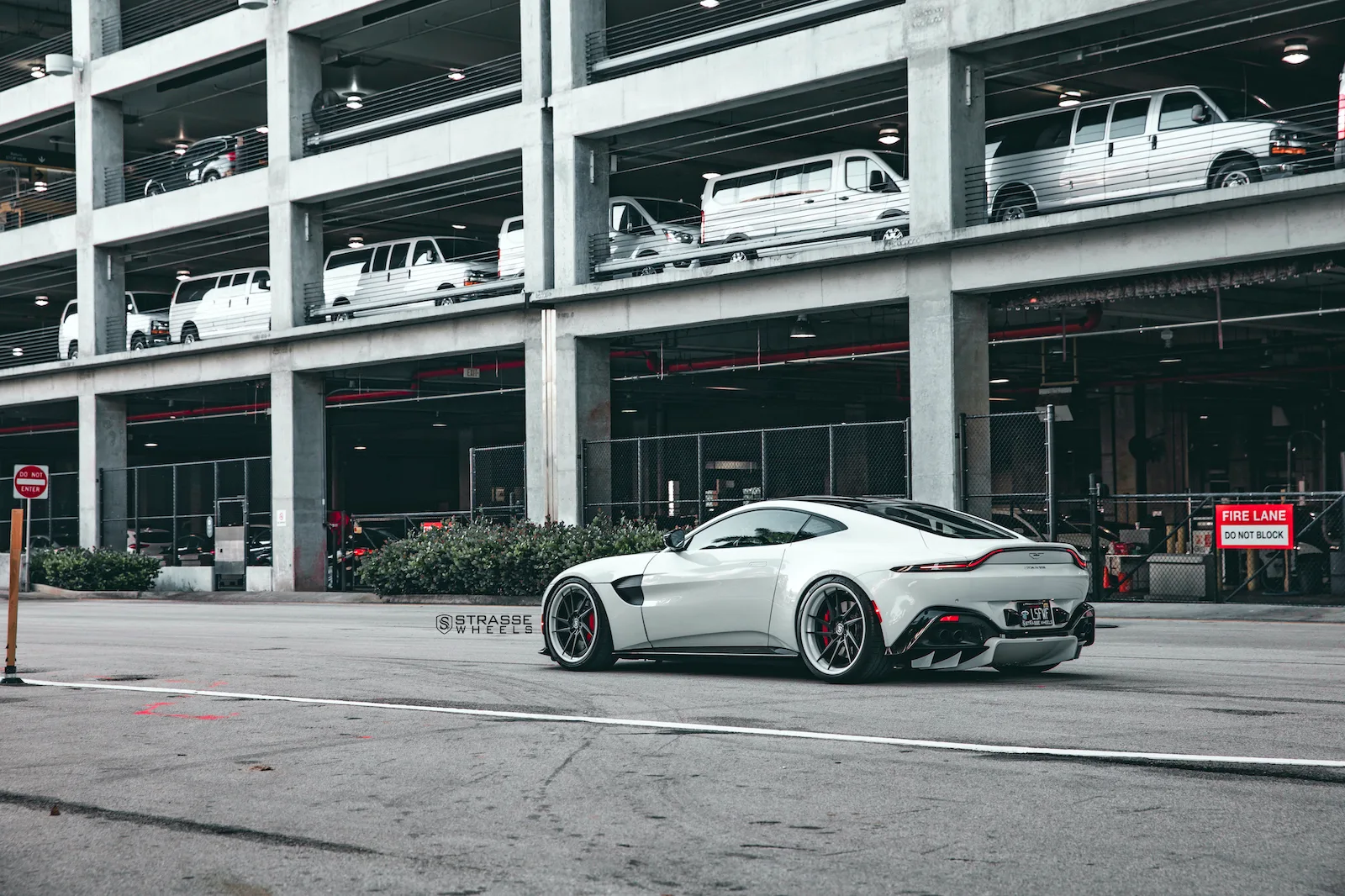 Strasse SV1T Deep Concave FS on Aston Martin Vantage (2018).1, photo 11