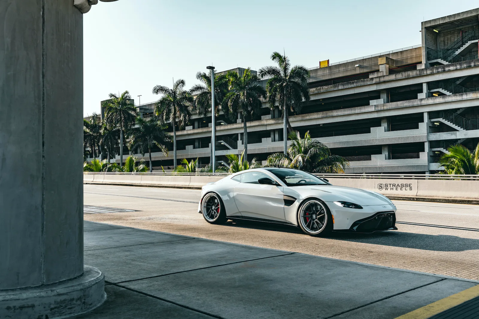 Strasse SV1T Deep Concave FS on Aston Martin Vantage (2018).1, photo 3