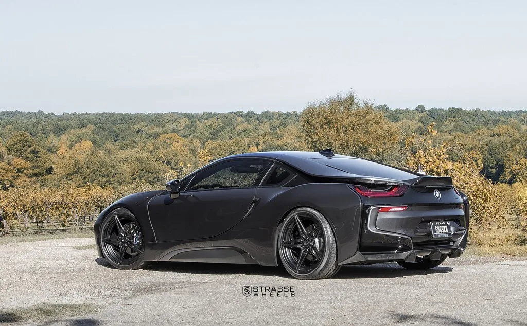 Strasse SV2 Deep Concave Duoblock on BMW i8 I12.1, photo 10