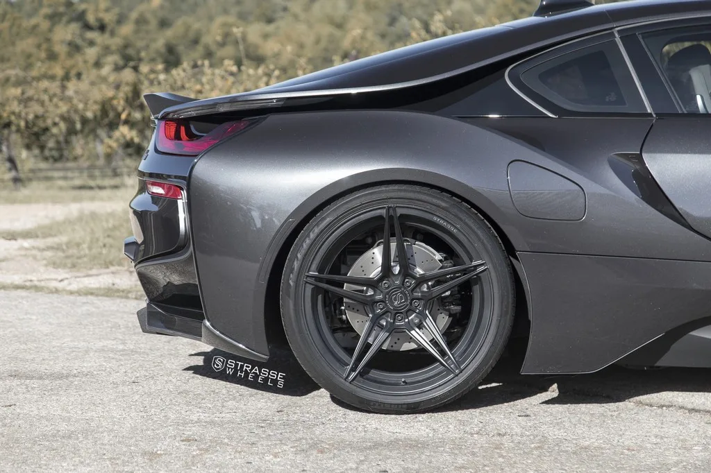 Strasse SV2 Deep Concave Duoblock on BMW i8 I12.1, photo 11