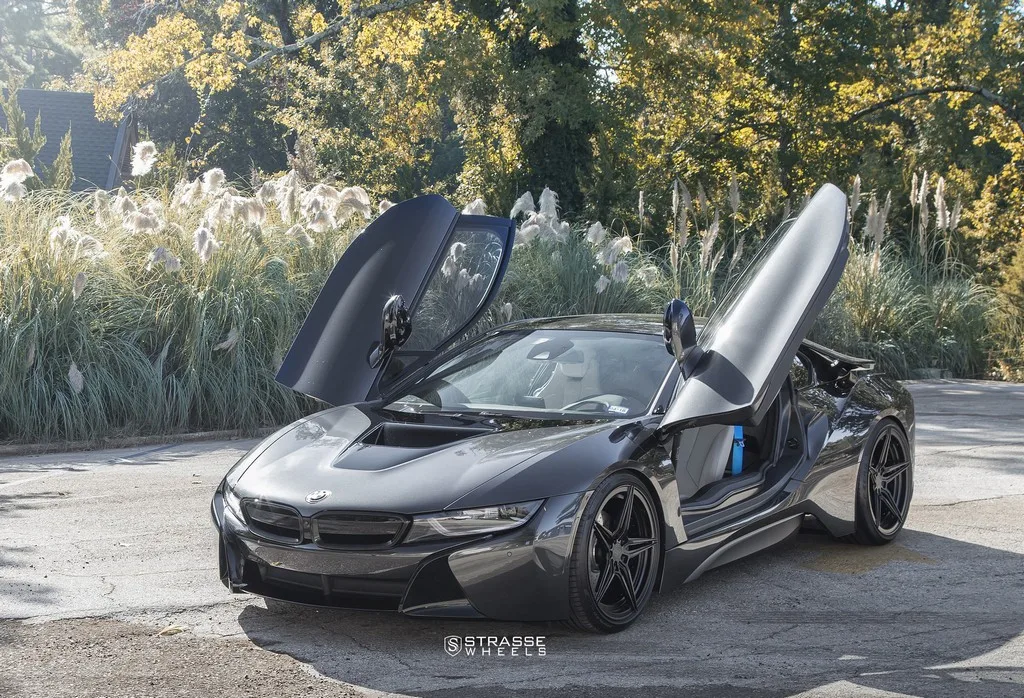 Strasse SV2 Deep Concave Duoblock on BMW i8 I12.1