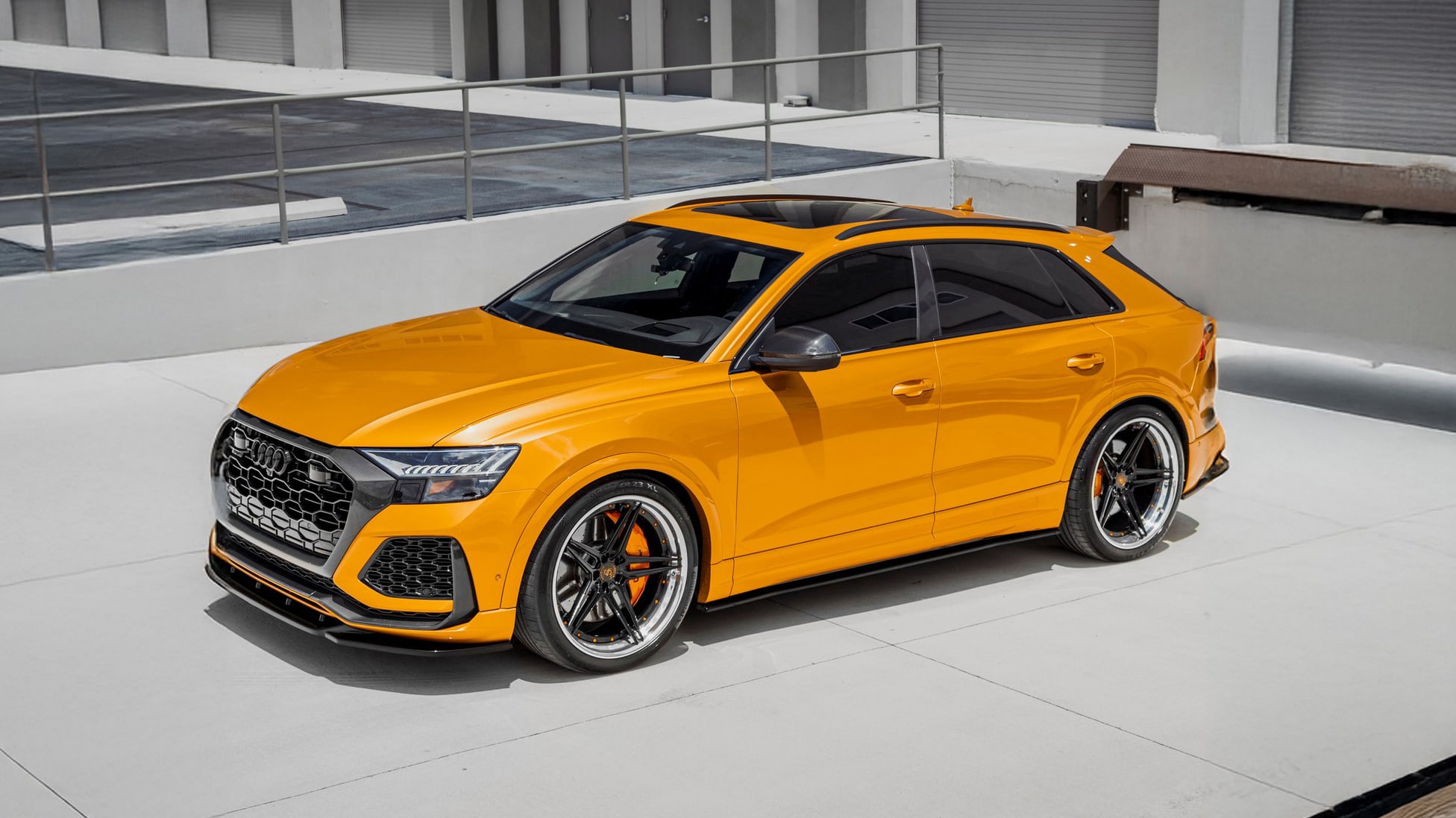 Strasse SV2 Deep Concave FS on Audi Q8 4M.1