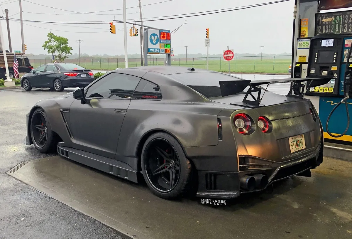 Strasse SV2 Deep Concave FS on Nissan GT-R R35.1, photo 6