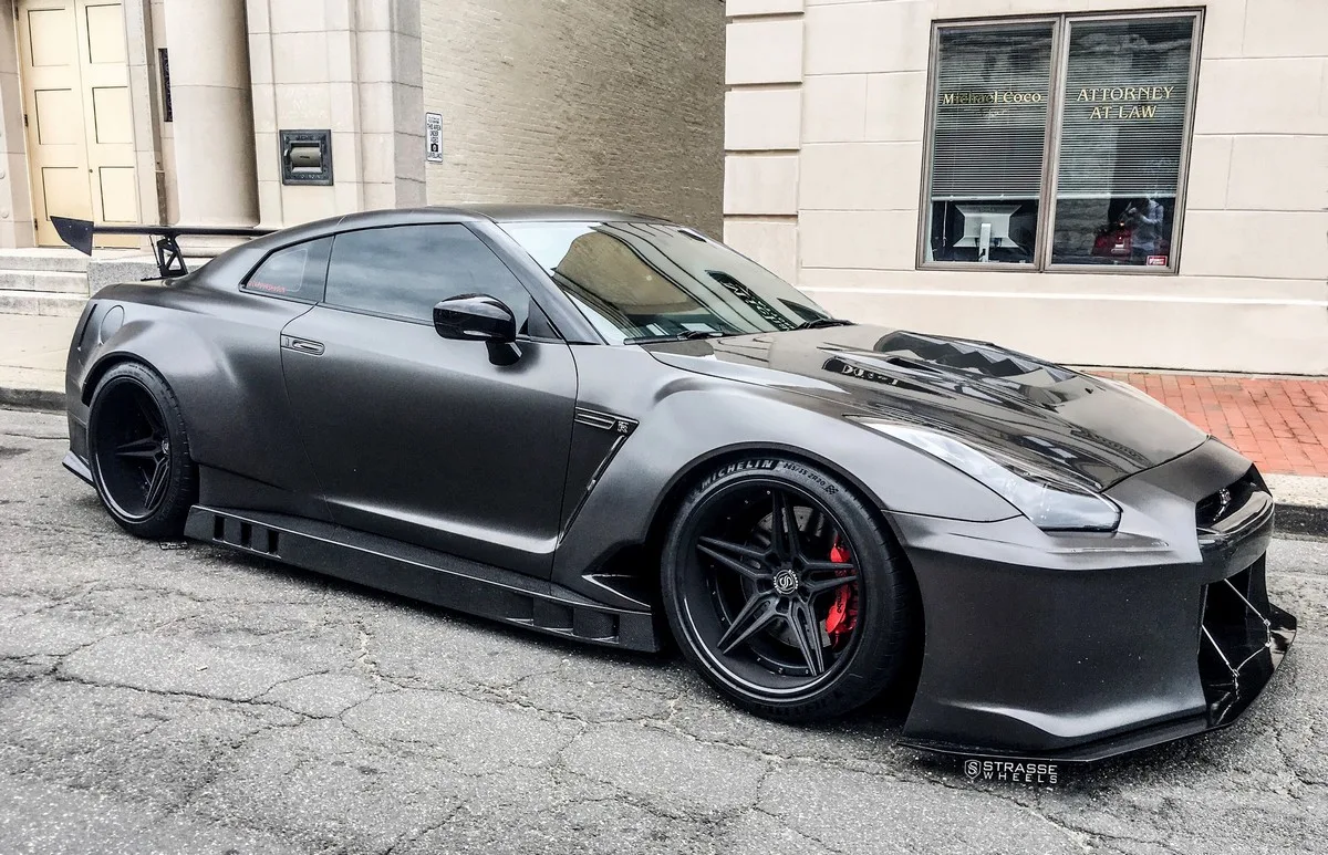 Strasse SV2 Deep Concave FS on Nissan GT-R R35.1, photo 3