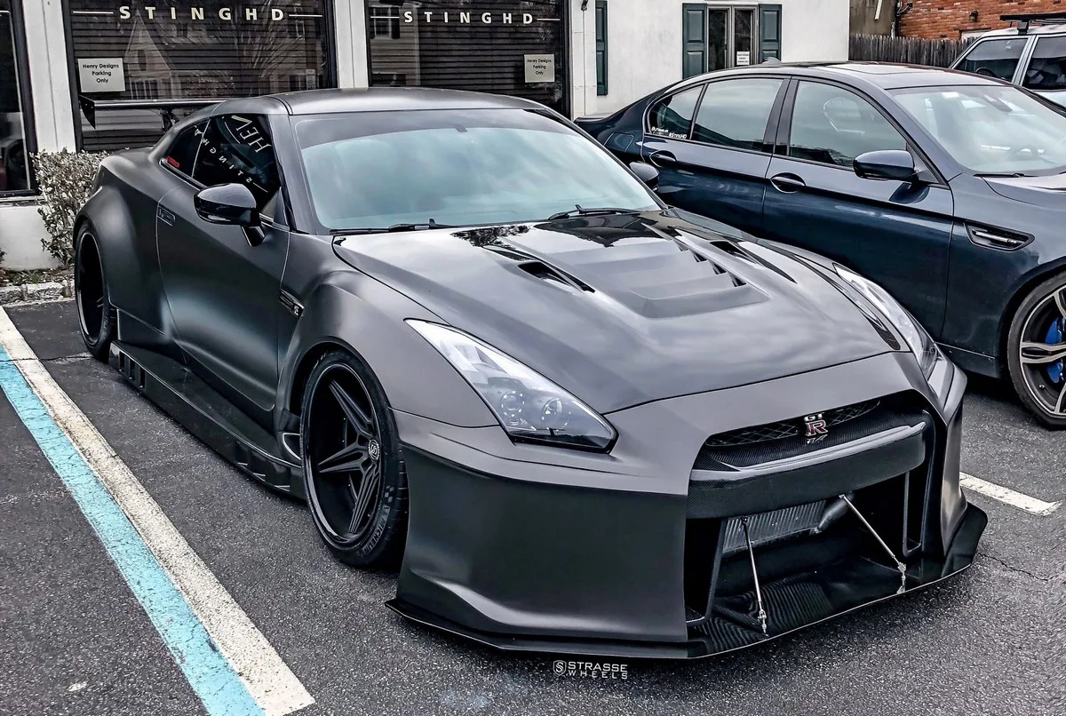 Strasse SV2 Deep Concave FS on Nissan GT-R R35.1, photo 2