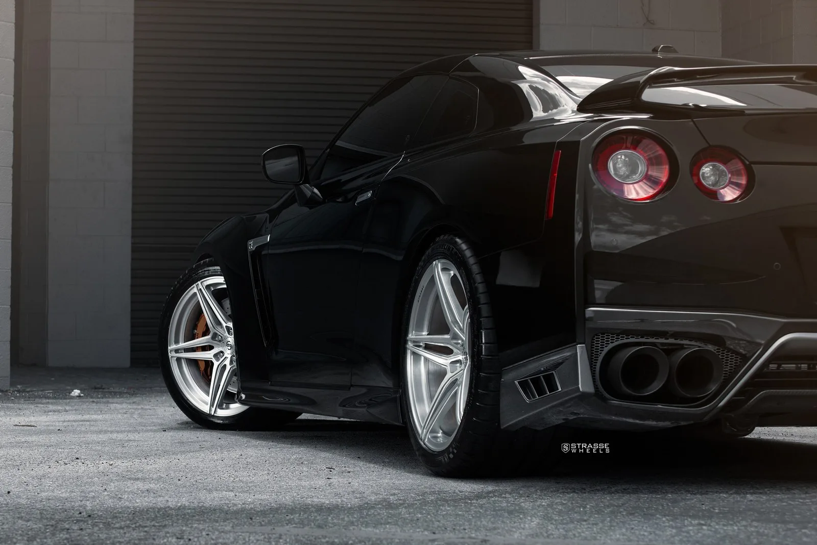 Strasse SV2 Deep Concave Monoblocks on Nissan GT-R R35.1, photo 7