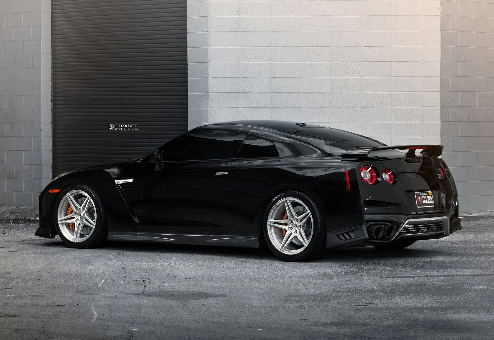 Strasse SV2 Deep Concave Monoblocks on Nissan GT-R R35.1, photo 9