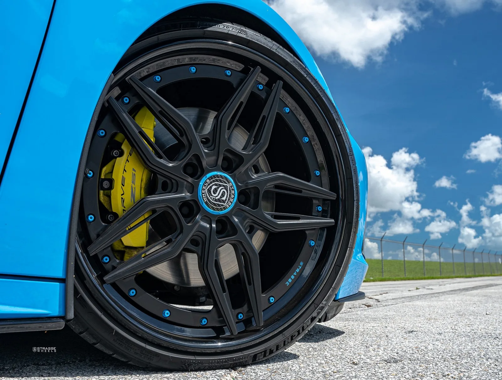 Strasse SV2-RS Deep Concave FS on Chevrolet Corvette C8, photo 3