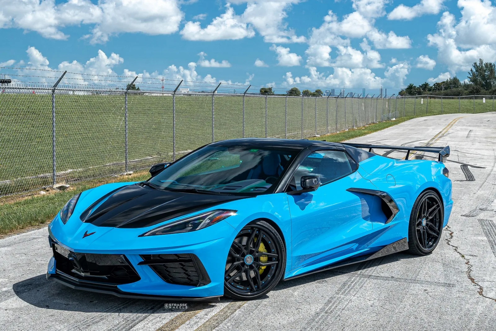 Strasse SV2-RS Deep Concave FS on Chevrolet Corvette C8, photo 9