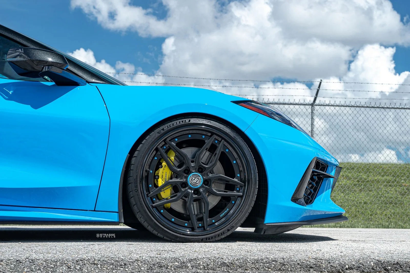 Strasse SV2-RS Deep Concave FS on Chevrolet Corvette C8, photo 4