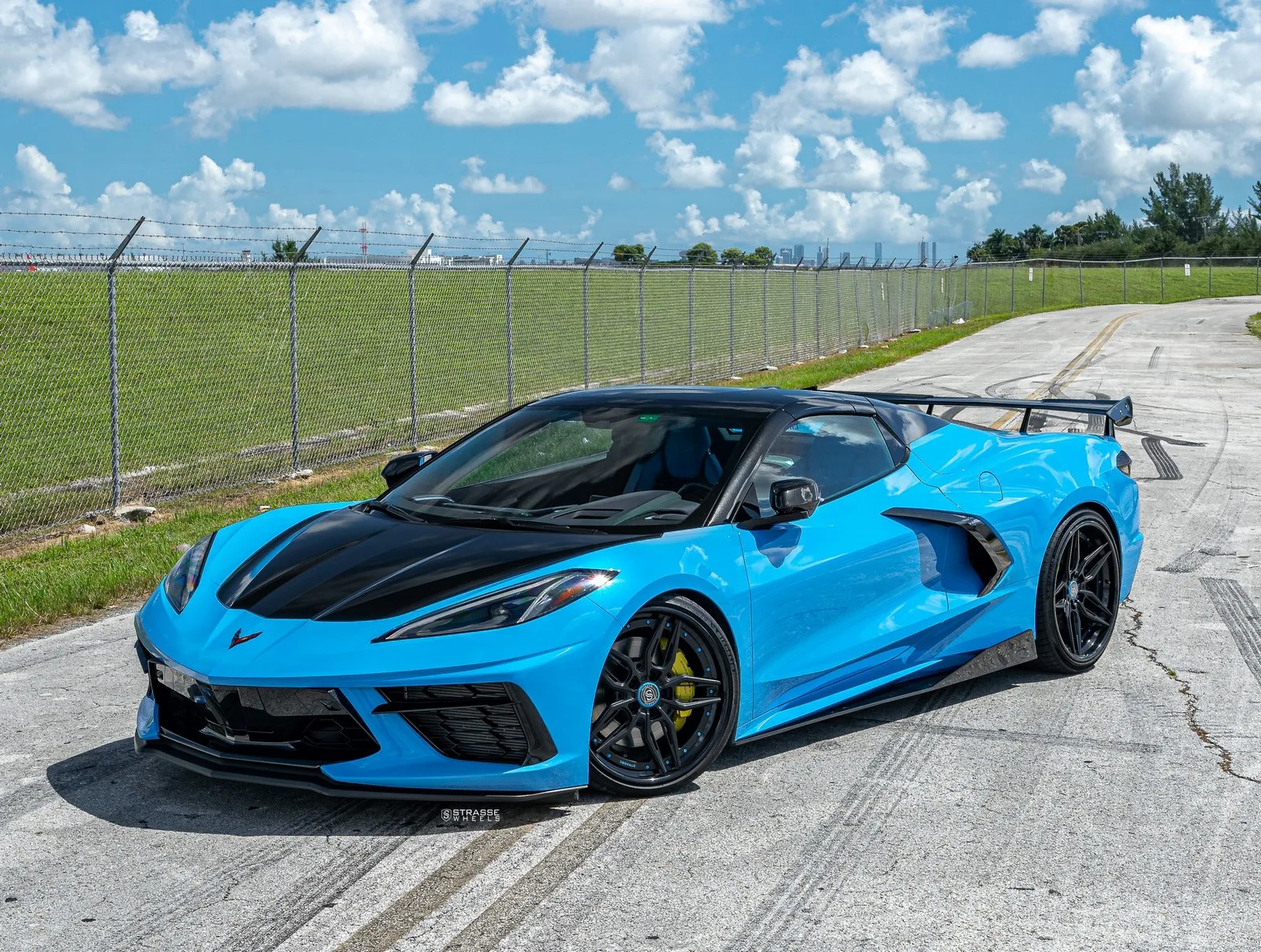 Strasse SV2-RS Deep Concave FS on Chevrolet Corvette C8, photo 6