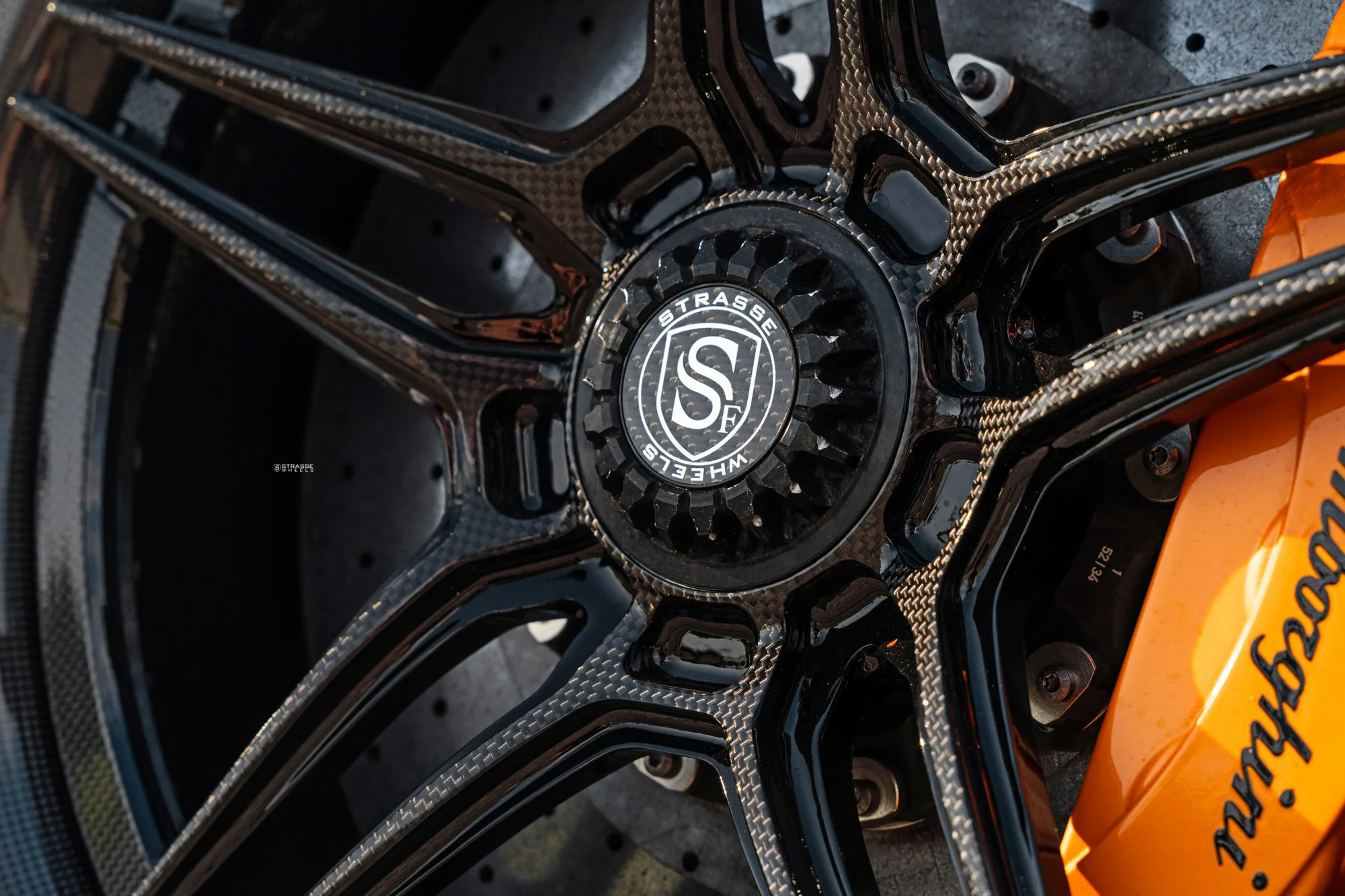 Strasse SV2 Ultralight Carbon on Lamborghini Aventador First Gen.2, photo 7