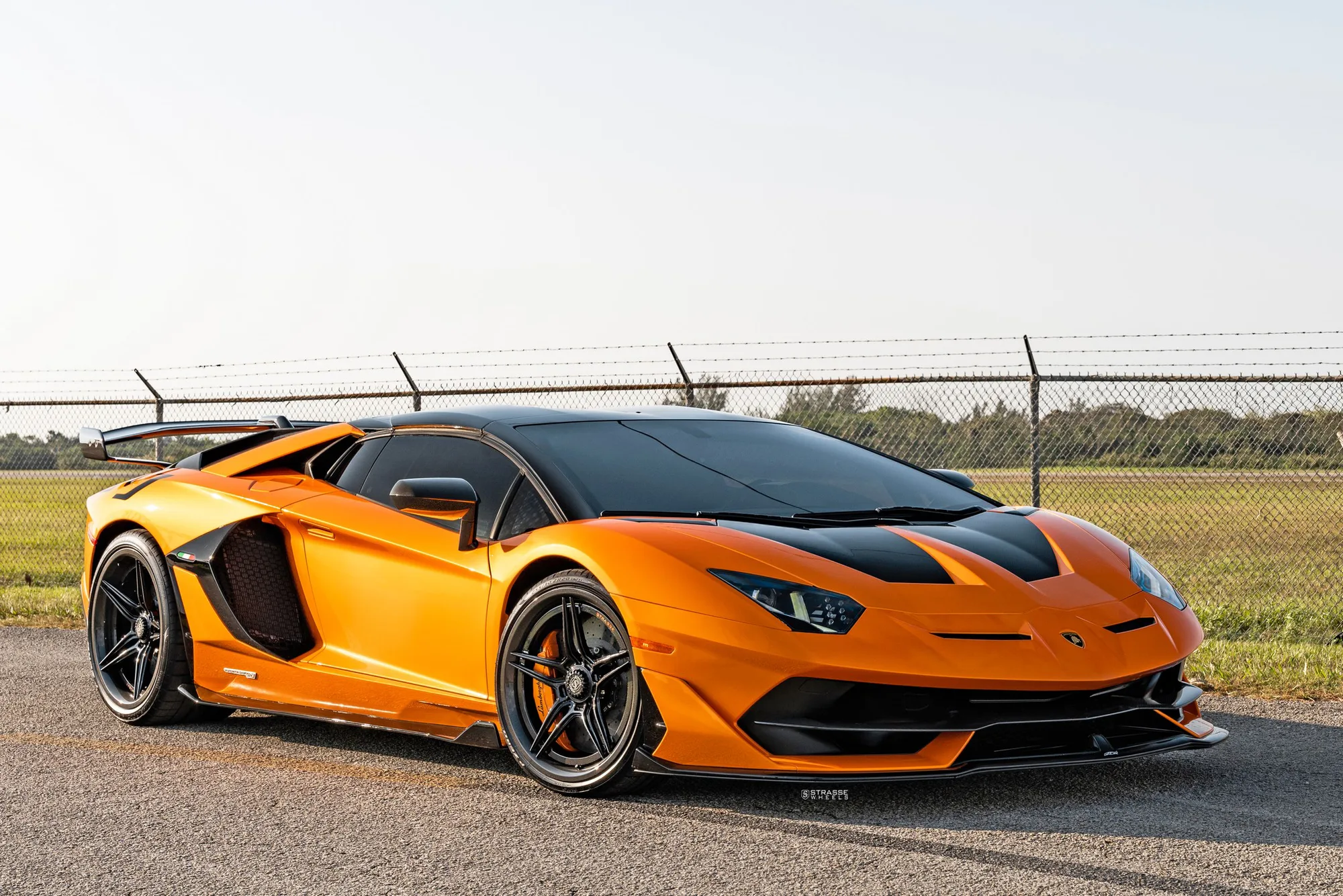 Strasse SV2 Ultralight Carbon on Lamborghini Aventador First Gen.2, photo 3